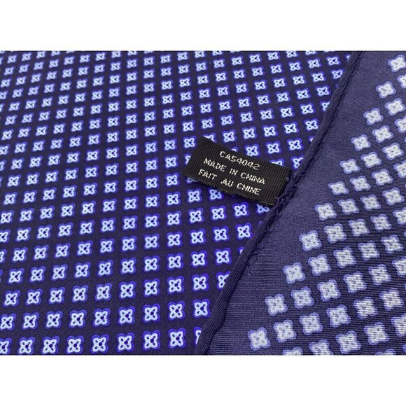 PRONTO UOMO Blue Geometric Pocket Square Silk Hand Rolled 13.5"- 14.5" EX COND - Picture 3 of 4